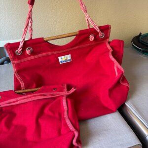 Two-piece canvas duck bag set.